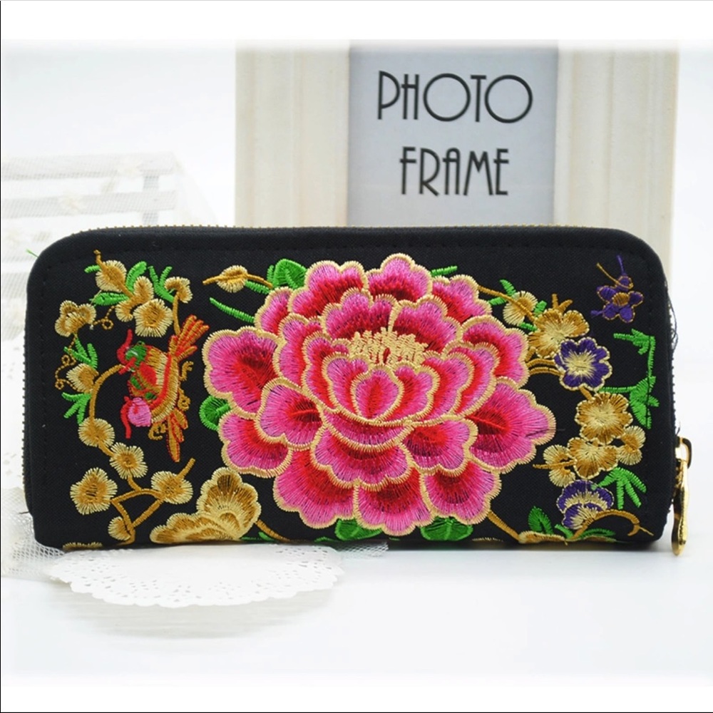 WOMEN’S FLOWER WALLET - Picture 2 of 6